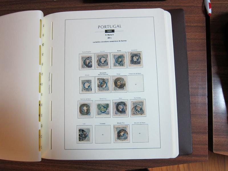 0015 (5).jpg -     Lote:    15      Marcofilia      Lotes Especiais       Descrição:      Portugal.   Colecção especializada de marcas numéricas das 1.ª e 2.ª reformas em selos de 25 reis, desde D. Maria II até D. Luís I, de frente. Lote a ver.        Lote       Valor Base:     &euro; 1.500,00     Valor Venda:     &euro; 3.000,00     